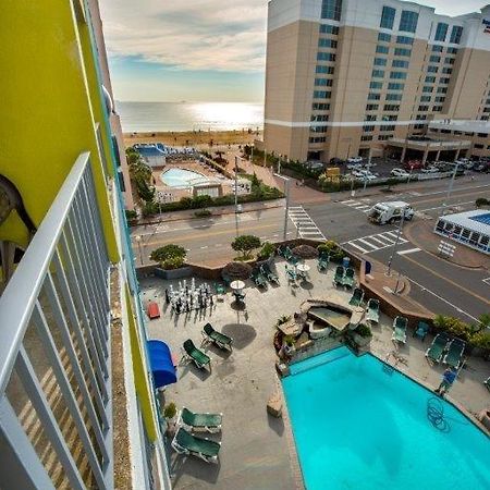 Days Inn By Wyndham Virginia Beach At The Beach Bagian luar foto