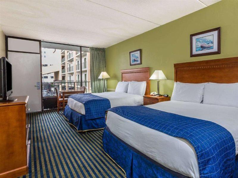 Days Inn By Wyndham Virginia Beach At The Beach Bagian luar foto