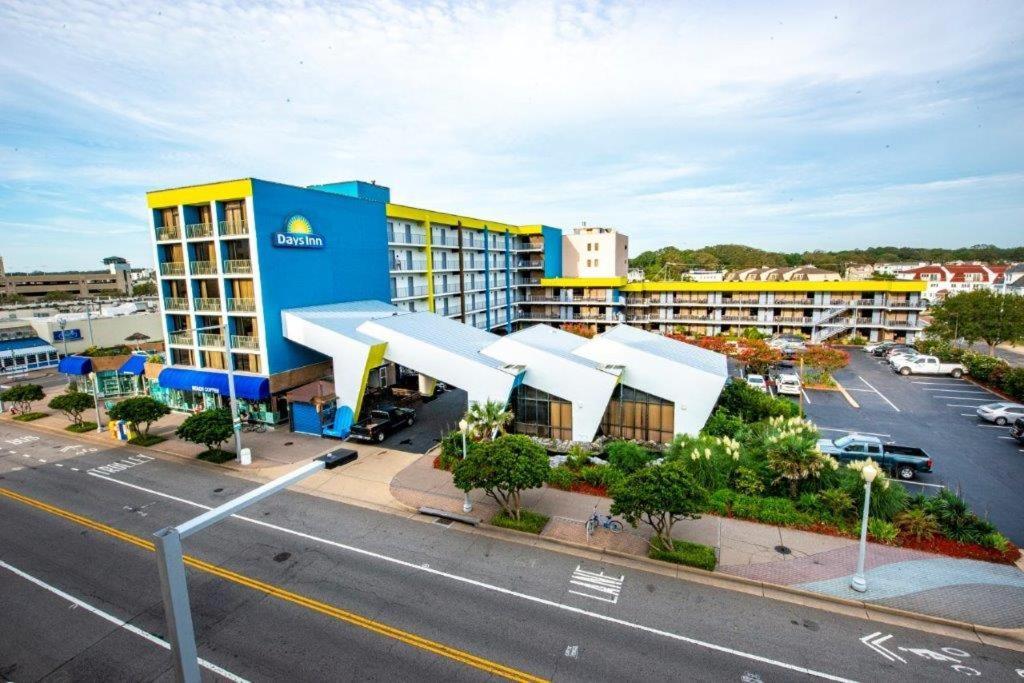 Days Inn By Wyndham Virginia Beach At The Beach Bagian luar foto