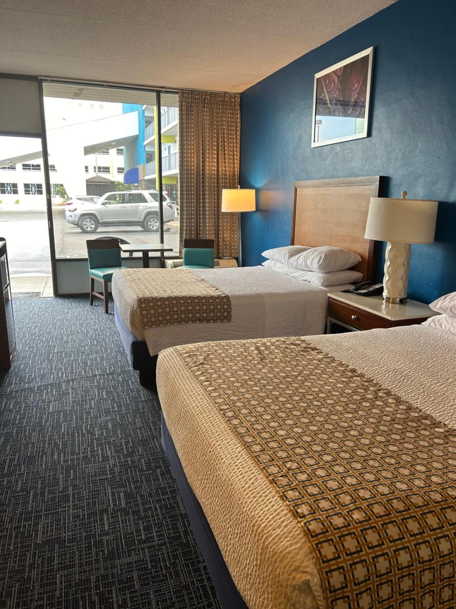 Days Inn By Wyndham Virginia Beach At The Beach Bagian luar foto