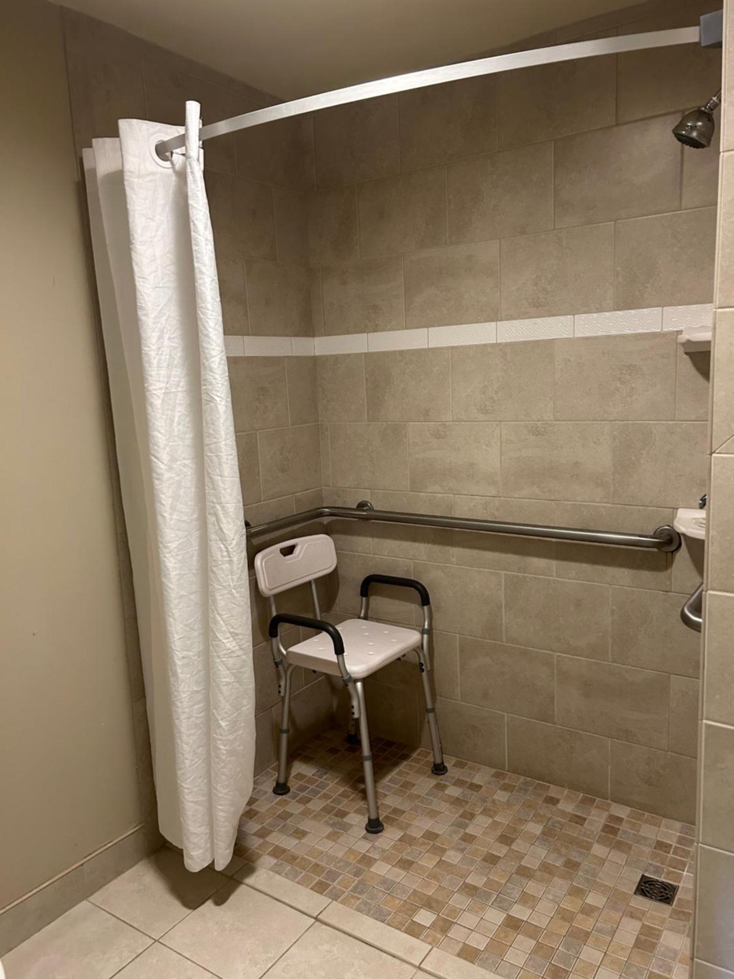 Days Inn By Wyndham Virginia Beach At The Beach Bagian luar foto