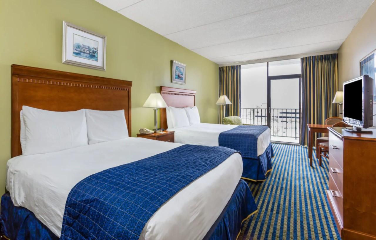Days Inn By Wyndham Virginia Beach At The Beach Bagian luar foto
